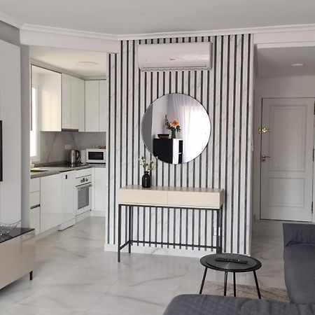 Lovely Sunny Apartment With Shared Pool And Private Parking Торевьиа Экстерьер фото